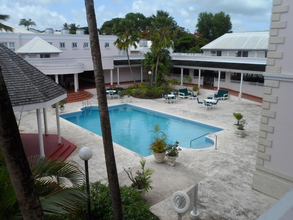 

Roma - Bridgetown - Hotel PomMarine