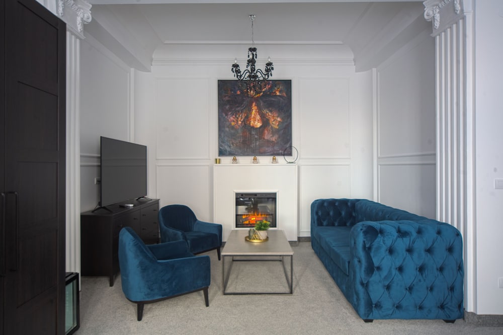 

Milano - Belgrado - Kings Palace