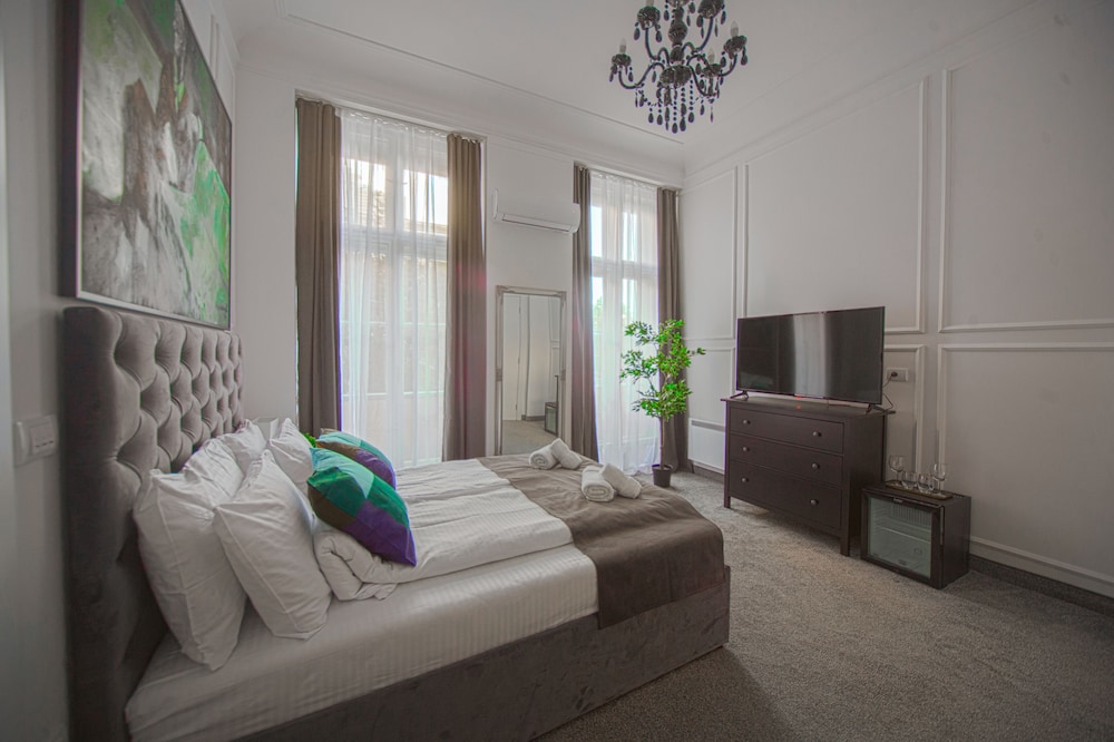 

Milano - Belgrado - Kings Palace