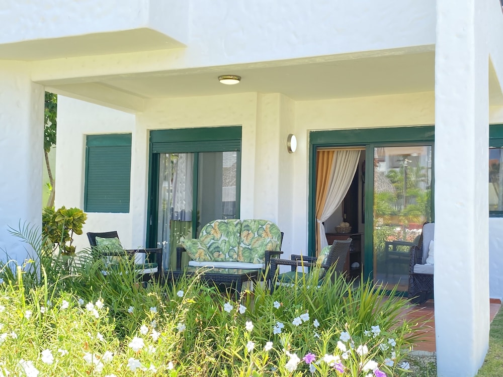 

Catania - Punta Cana - Stanza Mare Beach Front