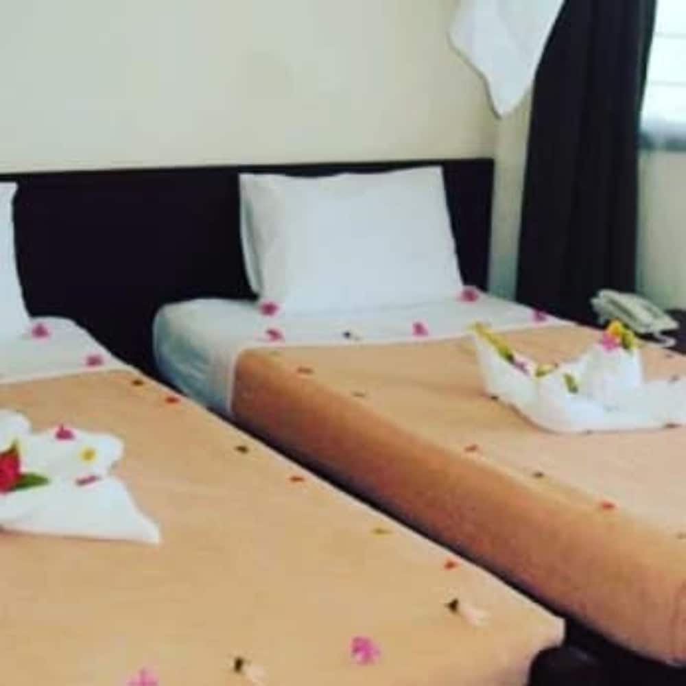 

Bari - Watamu - Watamu Adventist Beach Resort