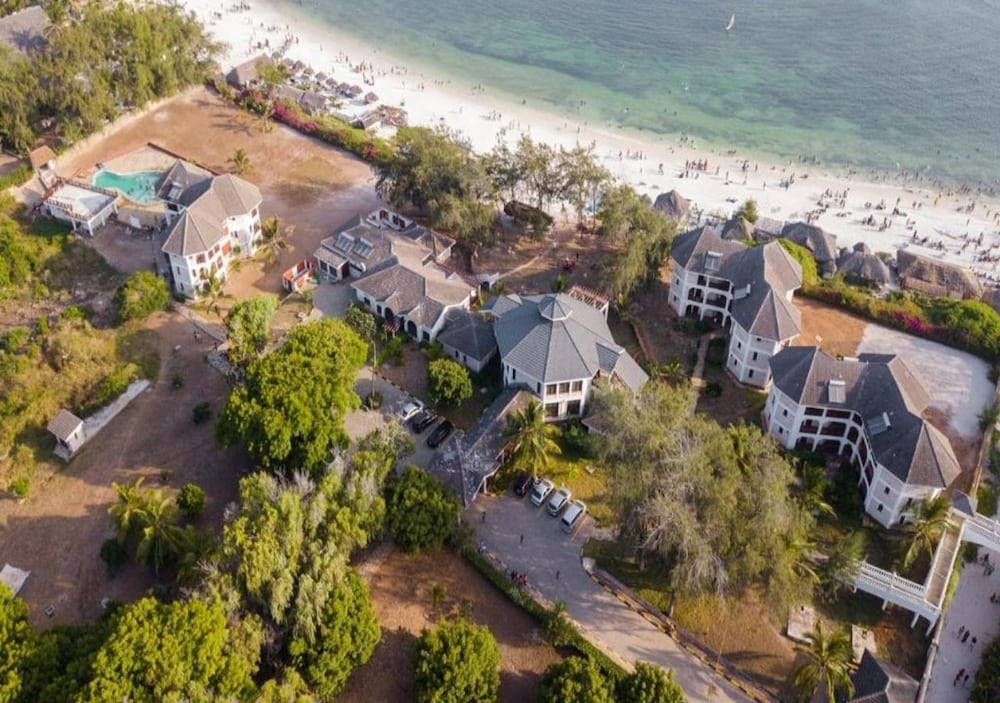

Bologna - Watamu - Watamu Adventist Beach Resort