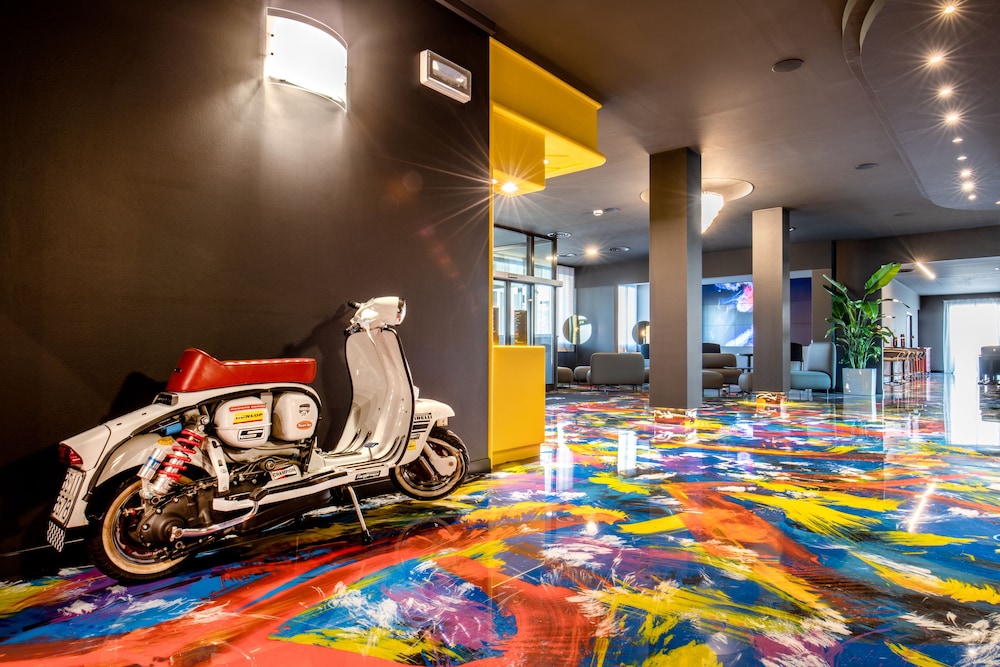 

Palermo - Verona - Muraless Art Hotel - WorldHotels Crafted
