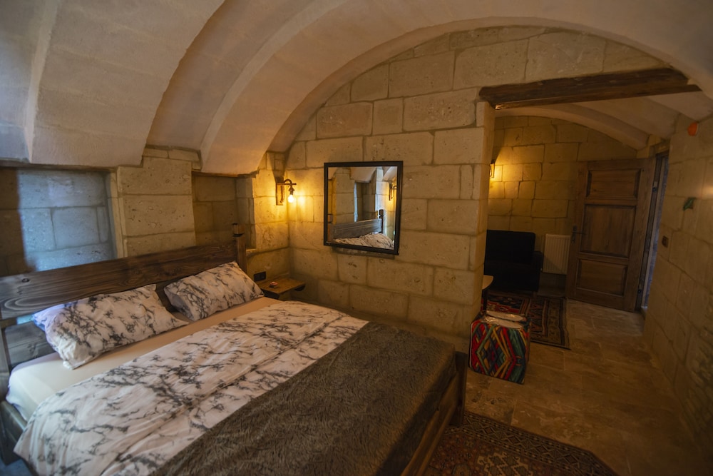 

Roma - Ürgüp - The Cave House
