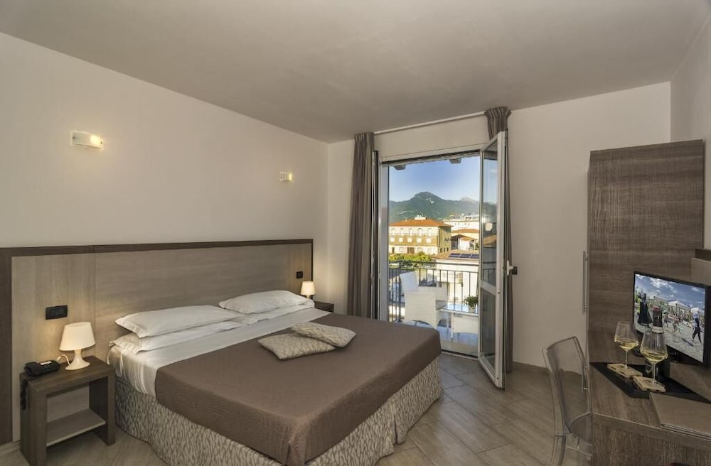 

Brindisi - Viareggio - Hotel Lido Inn