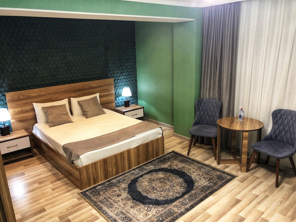 

Milano - Baku - Gallery Lux Hotel Baku