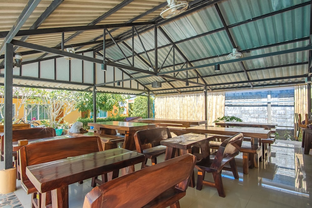 

Roma - Rawai Beach - Prayai Changthai Resort