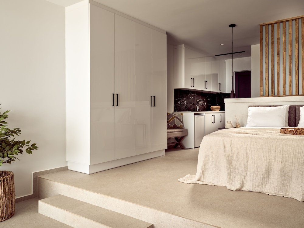 

Roma - Koríthion - The Sall Suites Complex A - Iconic Sea Views