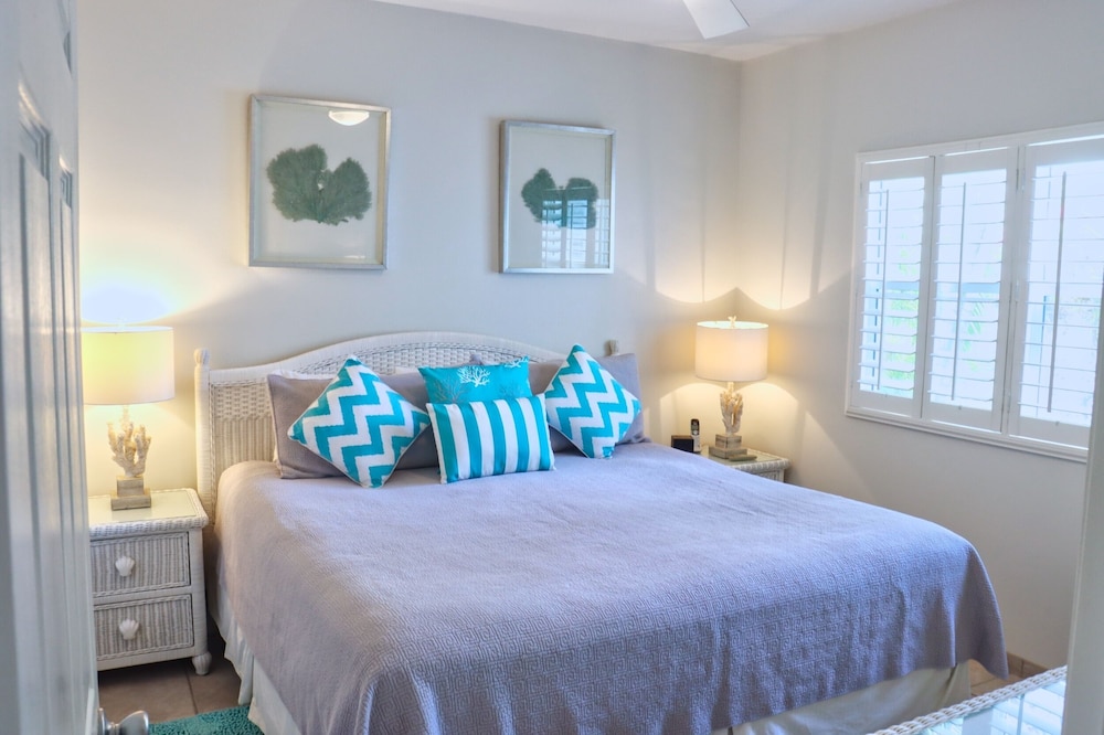 

Roma - West Bay - Galleon Villas by Hello Cayman Vacation