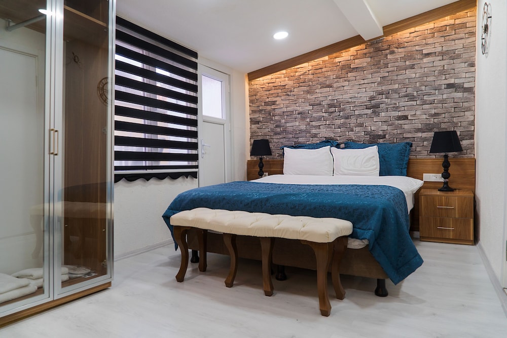 

Catania - Istanbul - The Havana Residence