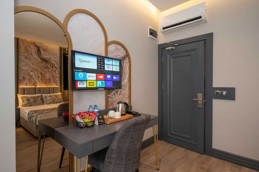 

Torino - Istanbul, New Airport - World Class Hotel - İstanbul Airport