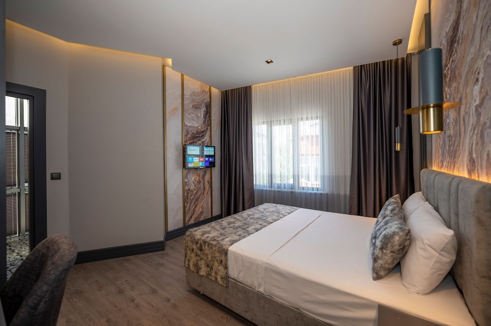 

Bologna - Istanbul, New Airport - World Class Hotel - İstanbul Airport