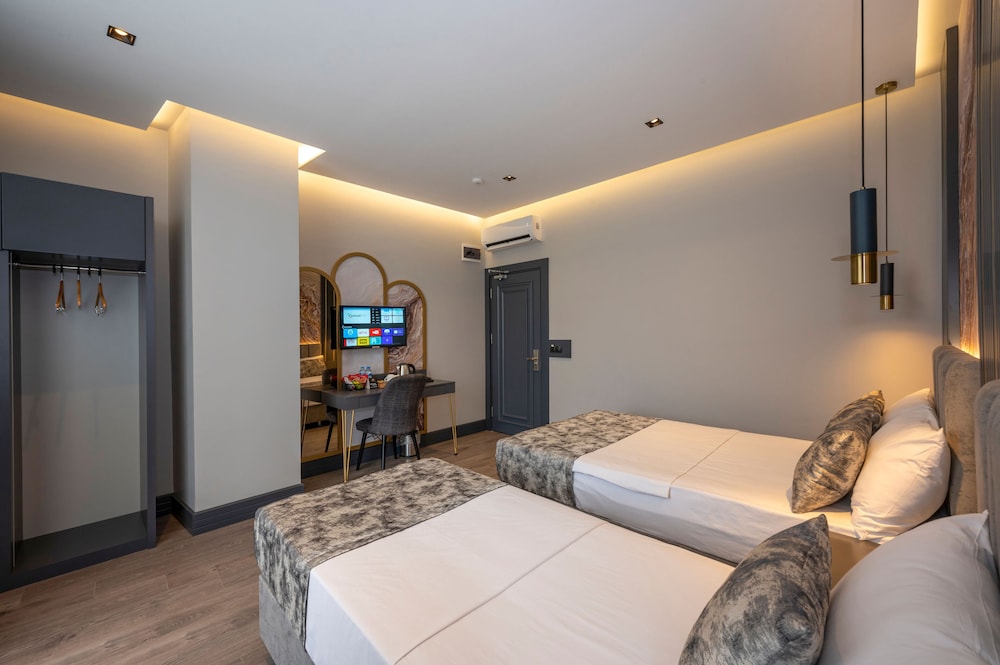 

Venezia - Istanbul, New Airport - World Class Hotel - İstanbul Airport