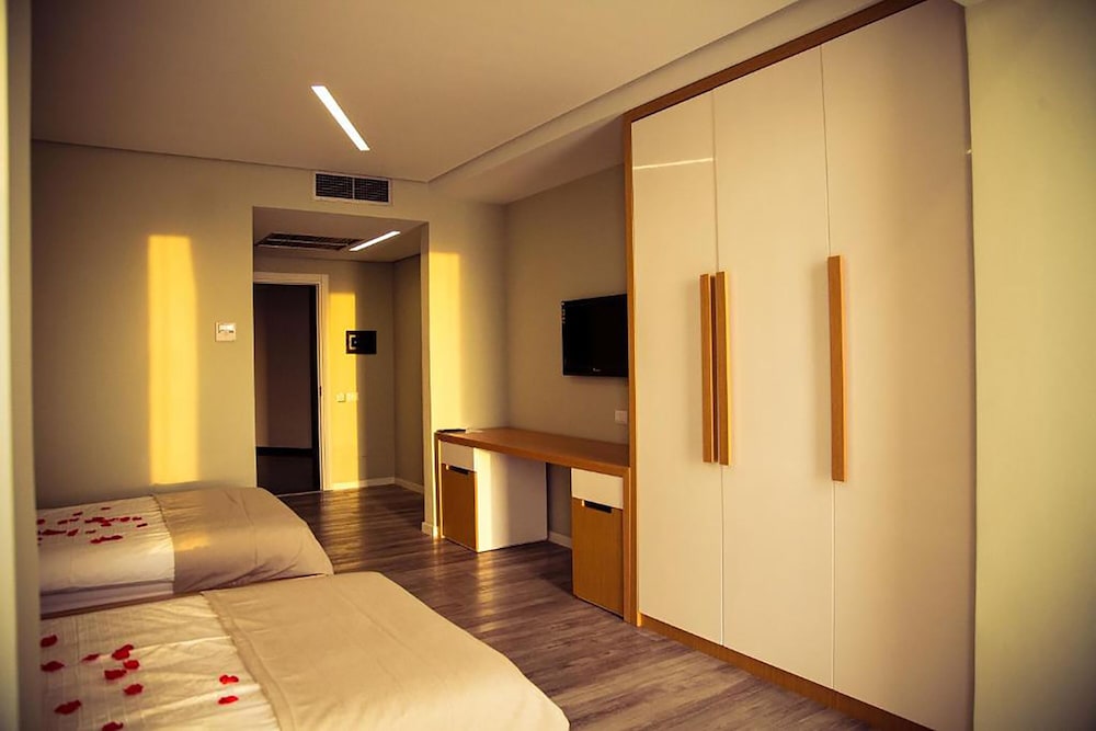 

Roma - Valona - Hotel Bologna