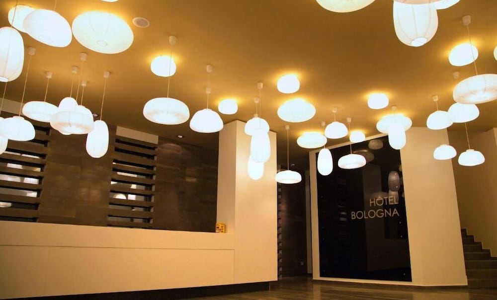 

Milano - Valona - Hotel Bologna