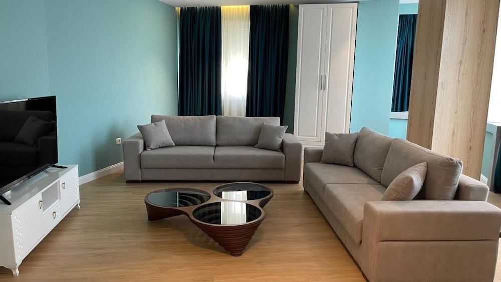 

Venezia - Tirana - Granda Hotel