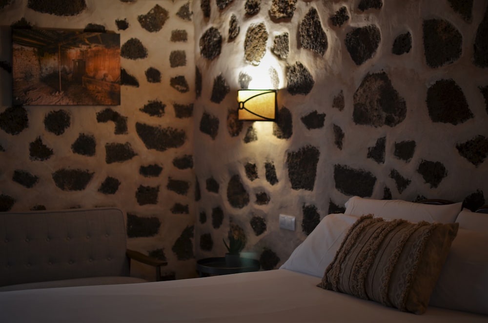 

Milano - La Oliva - Hotel Rural El Cabo