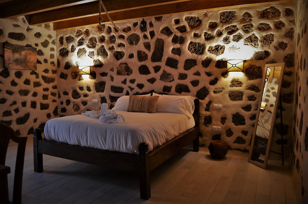 

Milano - La Oliva - Hotel Rural El Cabo
