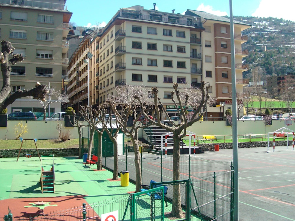 

Milano - La Massana - Hotel Folch