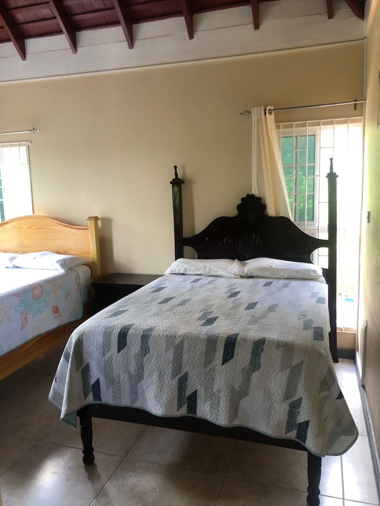 

Venezia - Montego Bay - Holiday House Second floor Ste