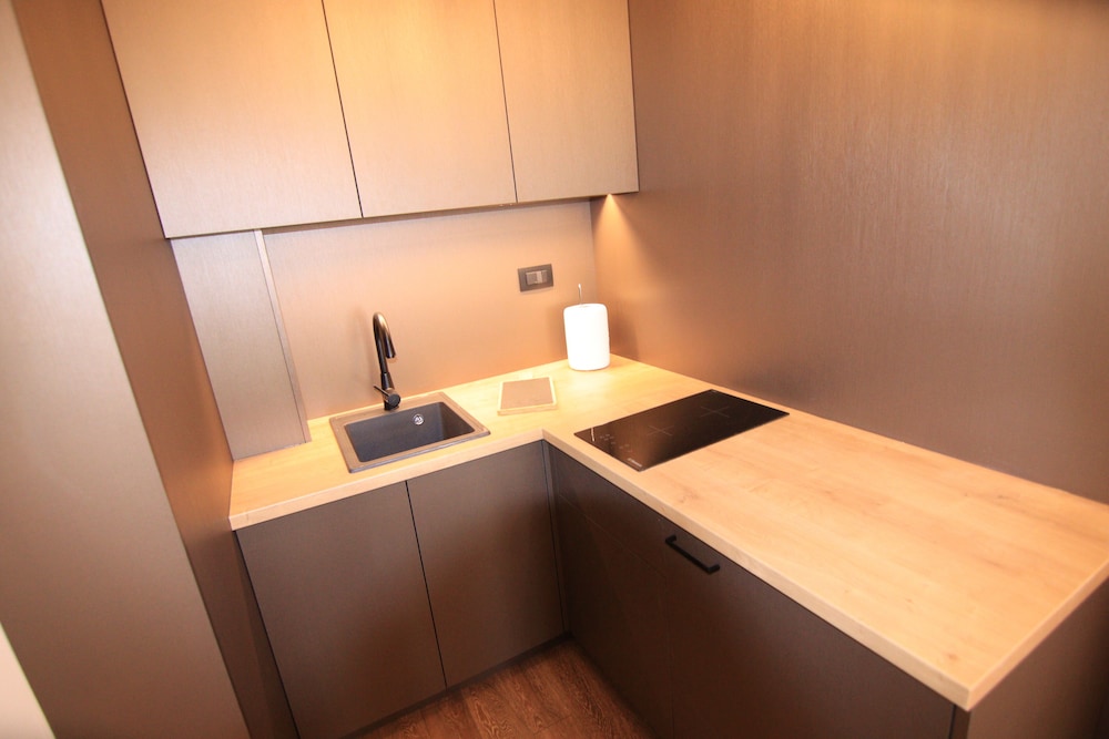 

Trieste - Cetinje - Apart hotel Fantasia