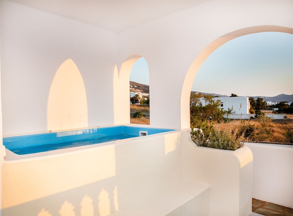 

Verona - Paros - Crystal Dreams