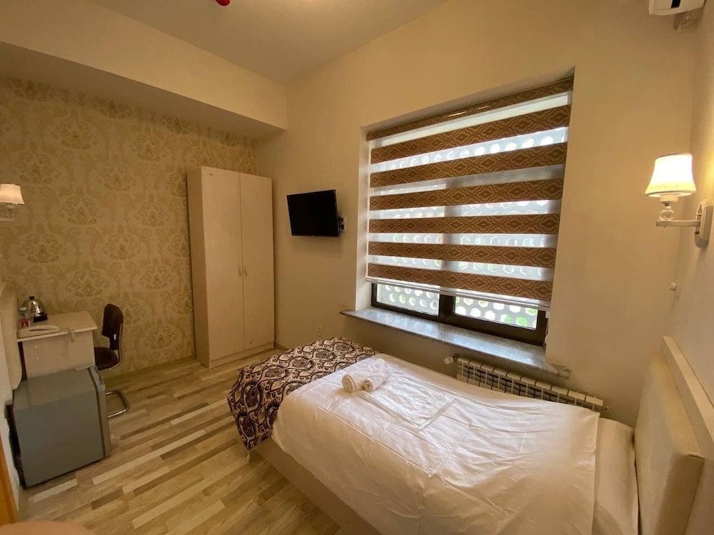 

Torino - Samarkand - Hotel Diyor