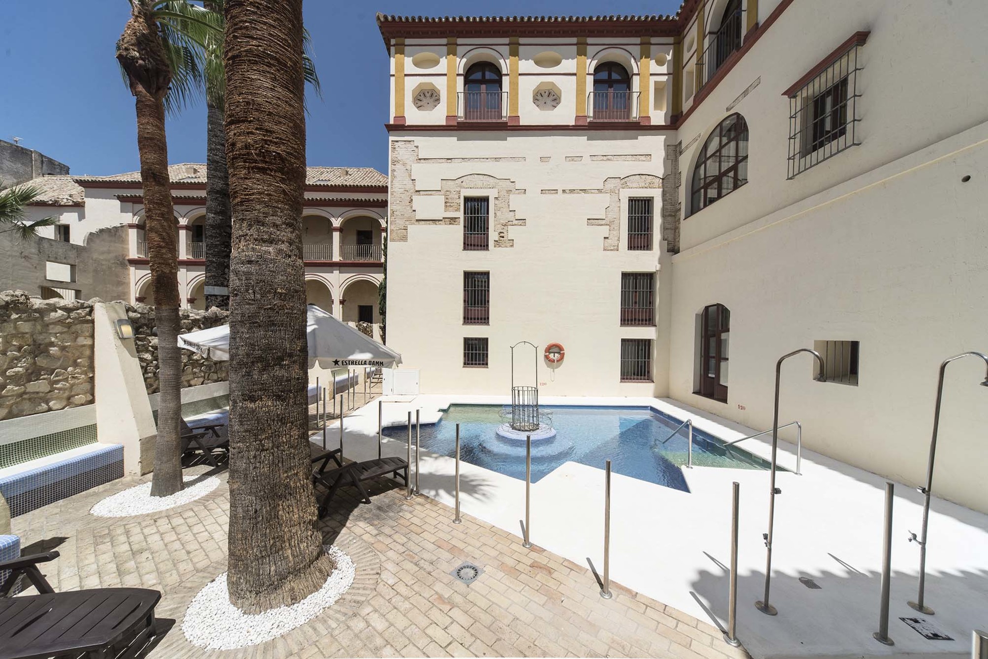 

Milano - Sanlúcar de Barrameda - Hotel Palacio Marqués de Arizón