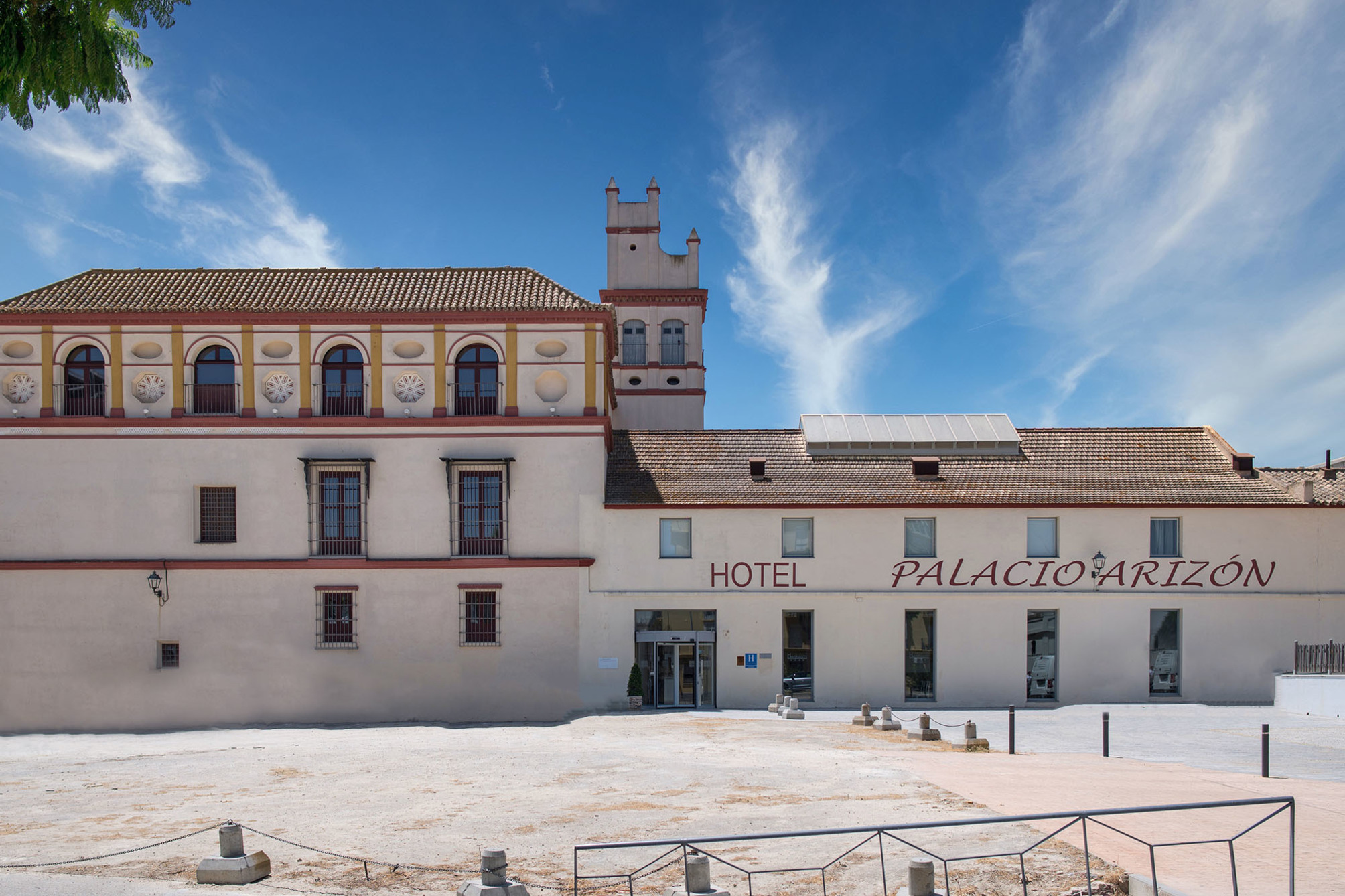 

Milano - Sanlúcar de Barrameda - Hotel Palacio Marqués de Arizón