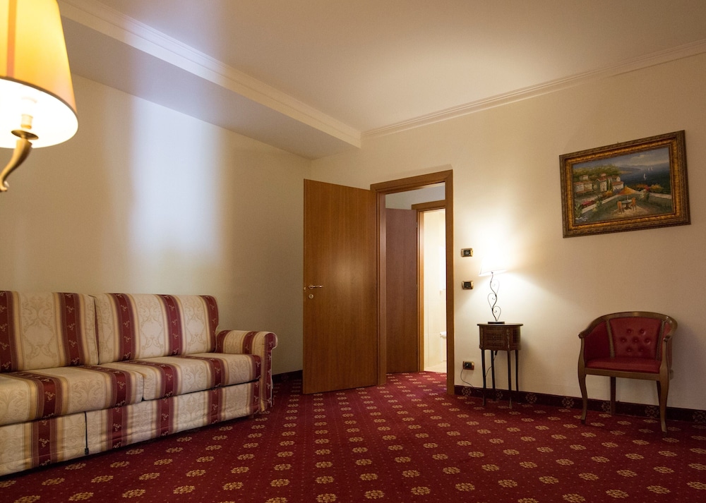 

Venezia - Roccella Jonica - Parco dei Principi Hotel