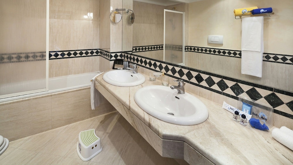 

Genova - Roma - Hotel Roma Aurelia Antica