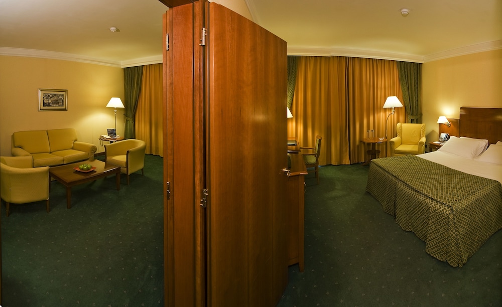 

Napoli - Roma - Hotel Roma Aurelia Antica