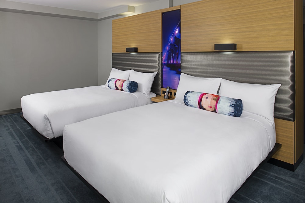

Roma - Key Biscayne - Aloft Miami Brickell