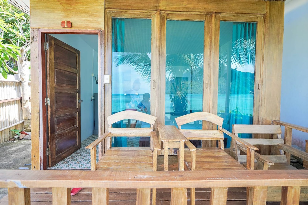 

Bari - Koh Phi Phi - Phi Phi Cozy Seafront Resort