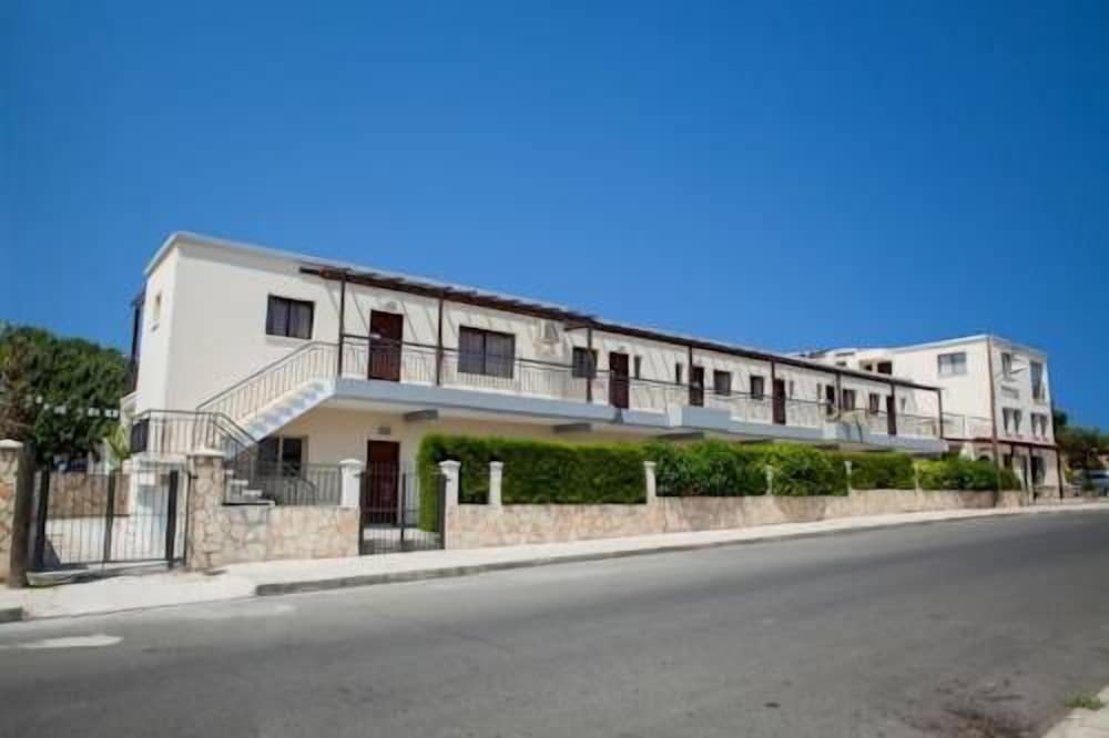 

Roma - Khlorakas - Crystallo Apartments