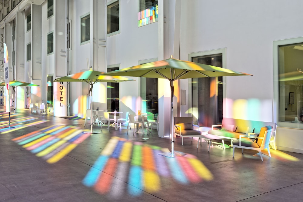 

Catania - Baden, Switzerland - Trafo Hotel Baden