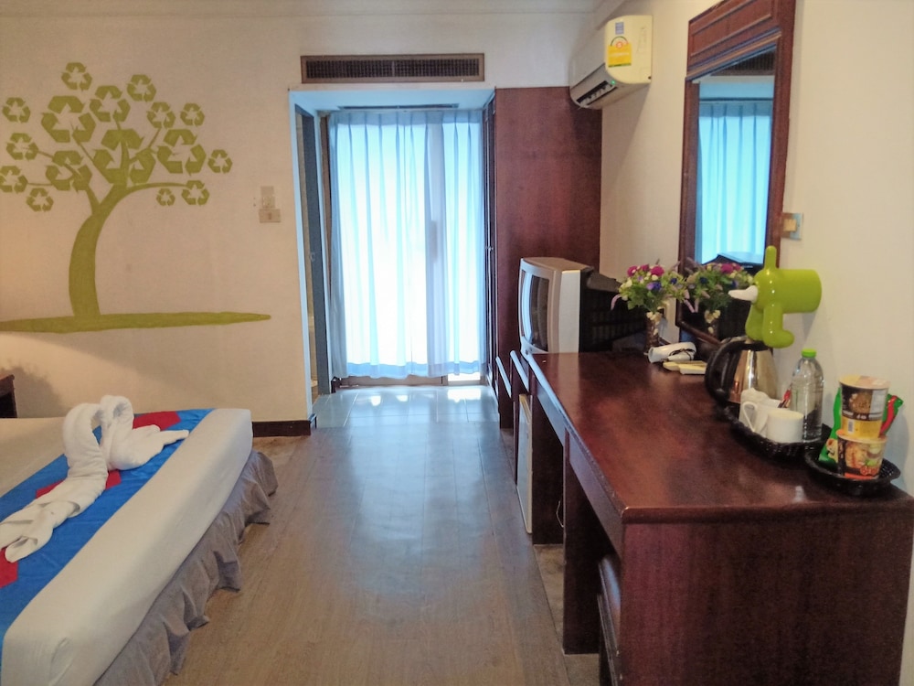 

Bari - Tailandia - Phuket - Lamoon Resotel