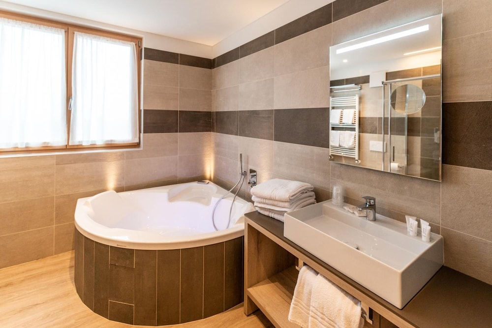 

Brindisi - Caldaro sulla Strada del Vino - Lady Maria Hotel Wellness & Resort