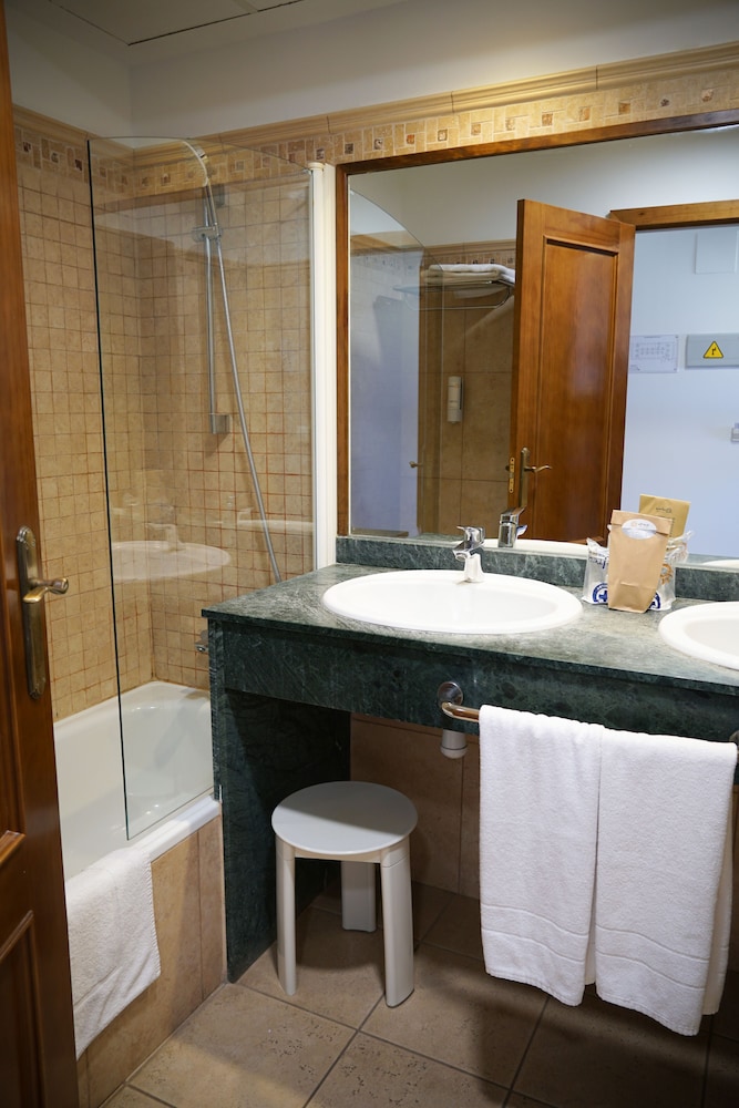 

Roma - Retamar - Ohtels Cabogata