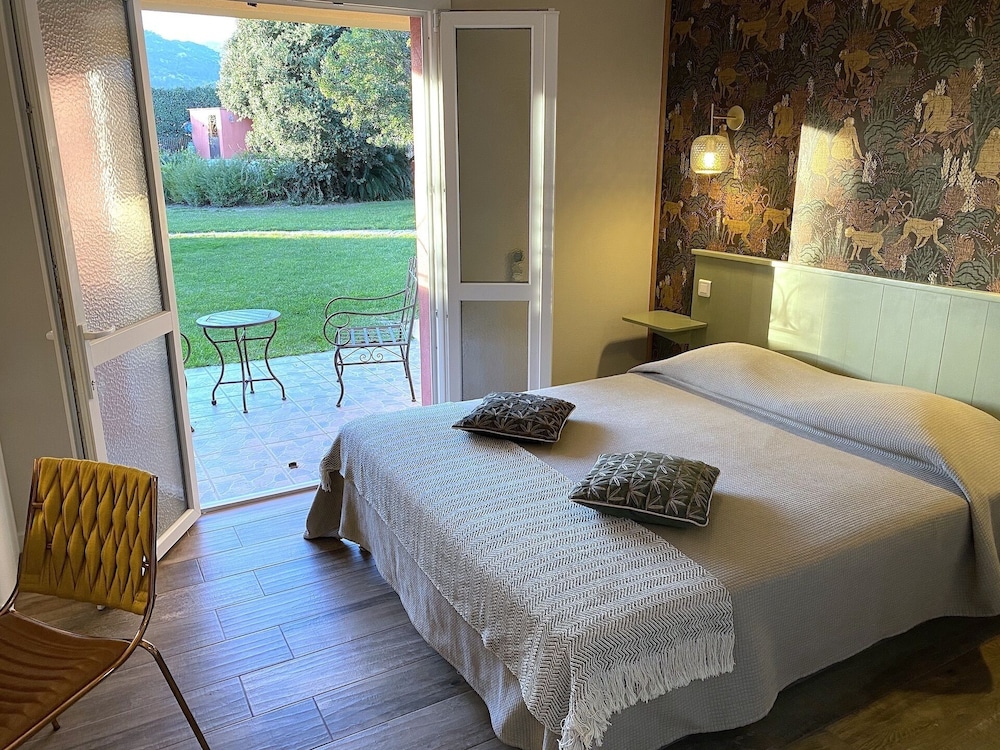 

Verona - Porto-Vecchio - Hotel Résidence du Pont de l'Oso