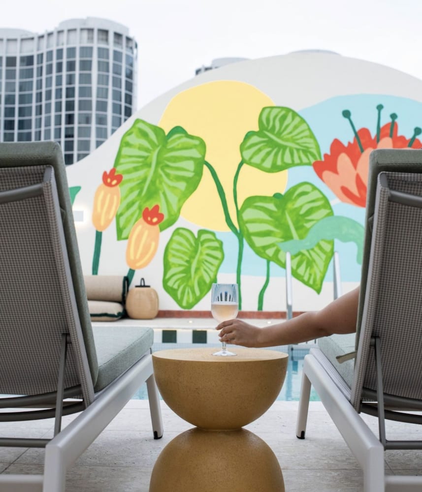 

Roma - Key Biscayne - Mayfair House Hotel & Garden