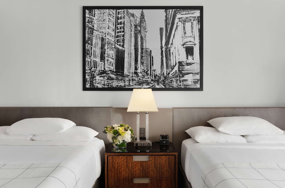 

Genova - Long Island City - Hyatt Grand Central New York