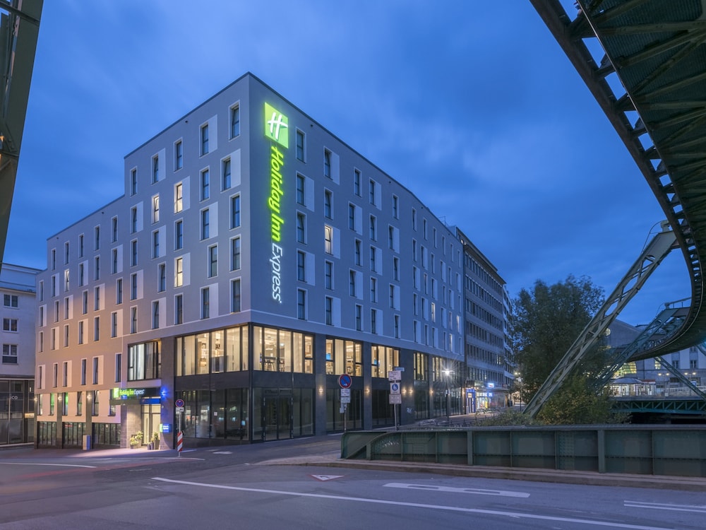 

Venezia - Wuppertal - Holiday Inn Express Wuppertal - Hauptbahnhof