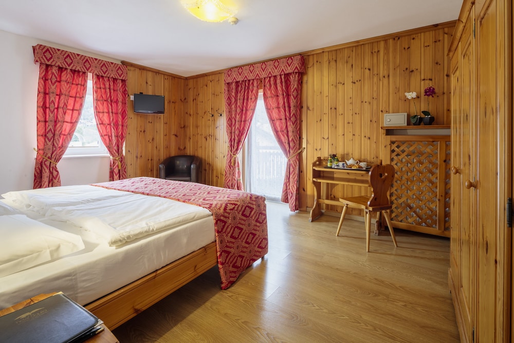 

Cagliari - Cortina d'Ampezzo - Hotel Aquila