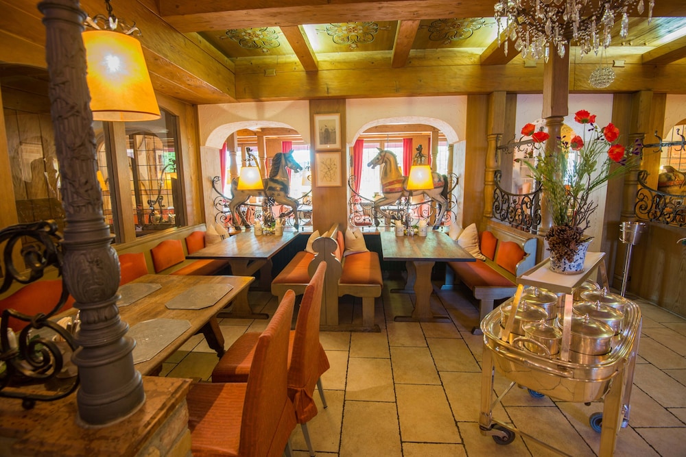 

Roma - Friedberg - Ringhotel Alpenhof - Patchworkhotel