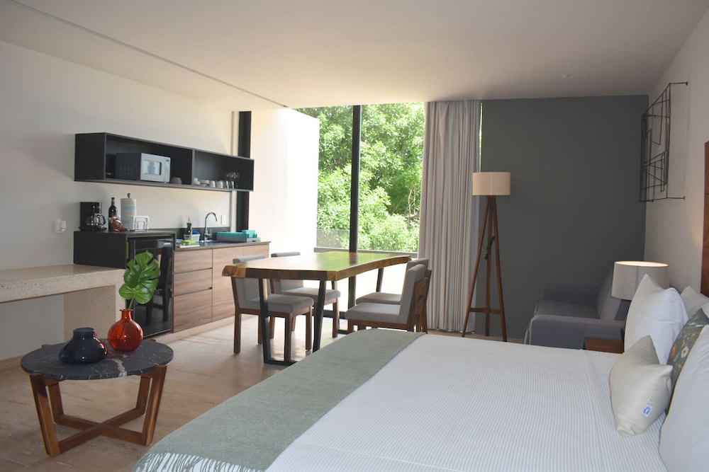 

Bologna - Xcaret - Kaab South Beach by The Spot Rentals
