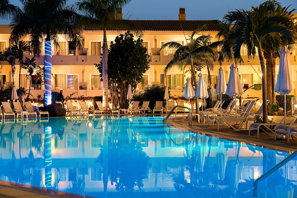 

Bari - Esquinzo - Buganvilla Hotel & SPA