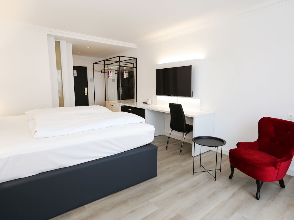 

Venezia - Dusseldorf - DORMERO Hotel Meerbusch