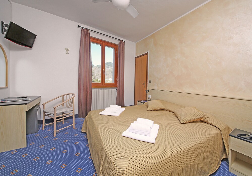 

Roma - Gargnano - Garnì Hotel Tignale