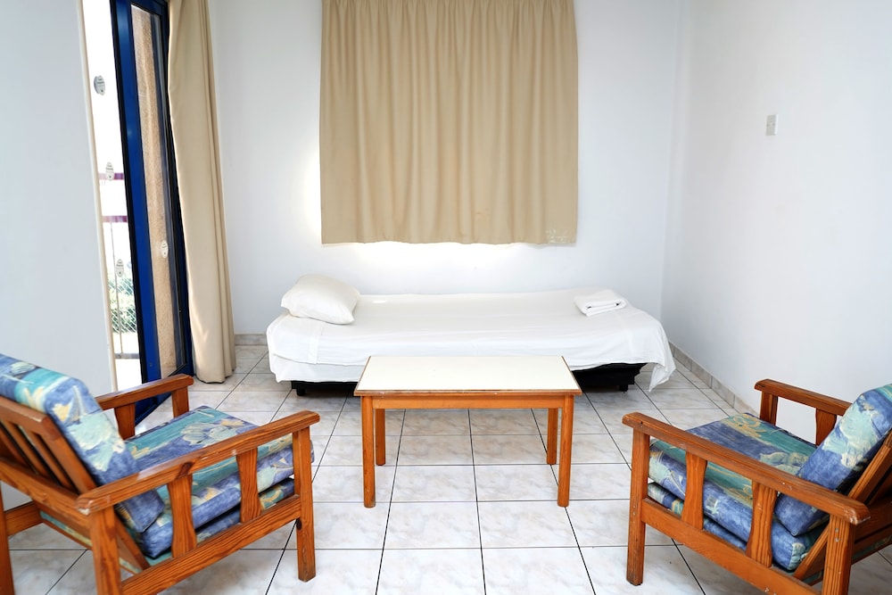 

Bologna - Cipro - Green Bungalows Hotel Apartments